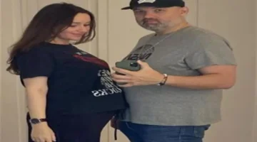 محمد محمود عبدالعزيز يعلن وفاة عم زوجته وتأثير الخبر على العائلة المقربة